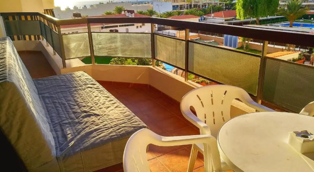 2 bedrooms sea view apartament 100 meters from ocean