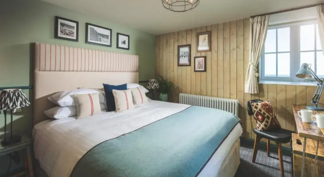Номер Superior Rock Point Inn