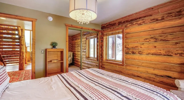 10 Mi to Deer Valley: Mtn-view Gem w/ Game Room, Reserva ahora Casa o chalet Villas en Silver Summit, Villa