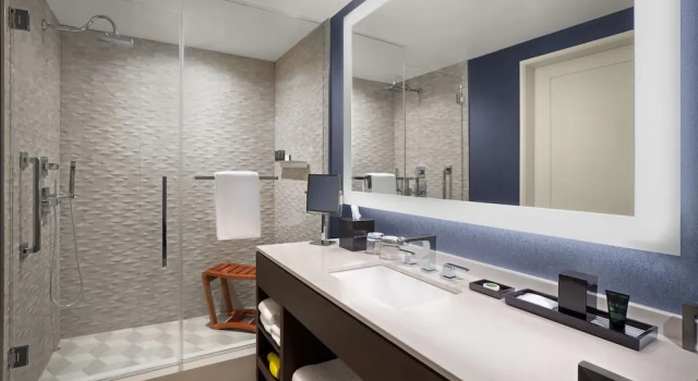 Двухместный полулюкс с балконом Hyatt Centric Brickell Miami