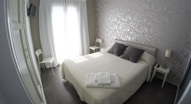 Двухместный номер Superior с балконом Hostal Mediterráneo