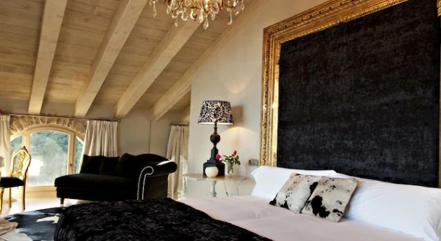 Люкс с балконом La Vella Farga Hotel