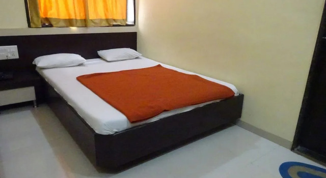 Hotel Sai Swatik by sky stays, Забронировать Отель Отели штата Махараштры 3 звезды, 3*