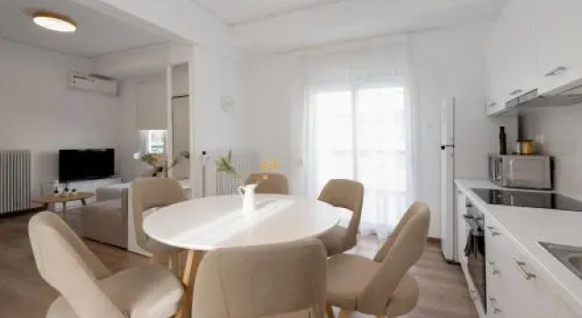 Flat 2 bedrooms 1 bathroom - Athens, Забронировать Отель Афины Острова Саронического залива - Аттика, рядом с Холм Филопаппос