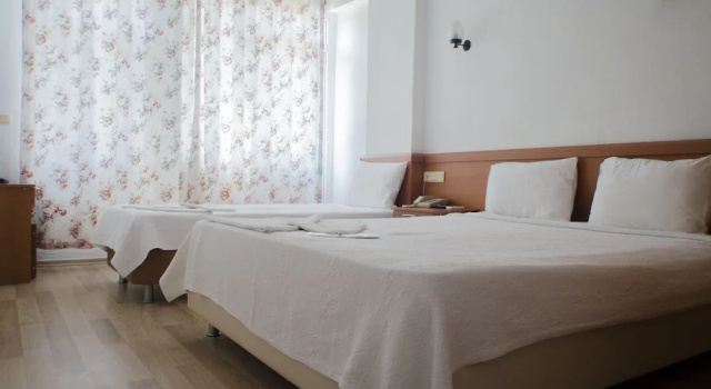 Трёхместный номер Standard Hotel Seril 1