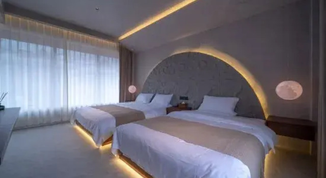 Qichi Inn (Dai Ancient Town), Rezerwuj Hotel Hotele w Dehong z parkingiem, Parking