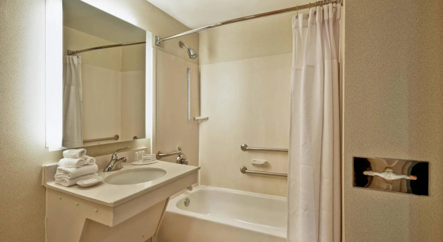 Двухместная студия SpringHill Suites by Marriott Baltimore BWI Airport