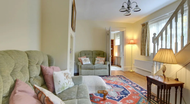 Quaint Cottage in Crowborough With Graden, Забронировать Дом для отпуска Отели Исторического графства Суссекса с парковкой, Парковка