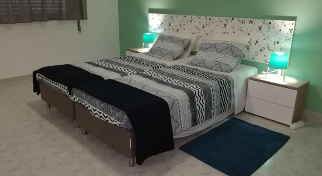 Четырёхместный семейный номер Standard Ocean's 7 - Lagos Guest House