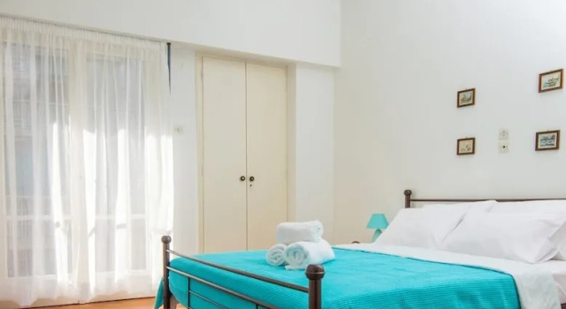 Апартаменты Sunny 1bd Apartment Just 1minute to Acropolis
