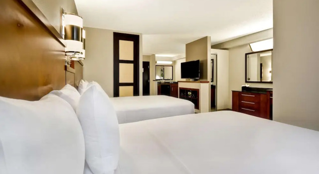 Номер High Floor Hyatt Place Columbus Worthington