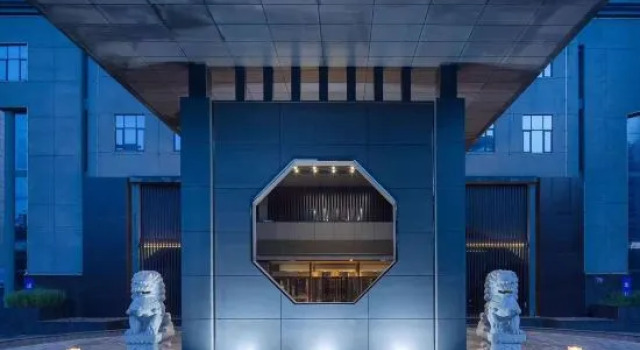 Xinxiang Zhonglian Hotel, Rezervovat Hotel Xinxiang Henan