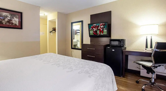 Двухместный номер Deluxe Red Roof Inn PLUS+ Wichita East