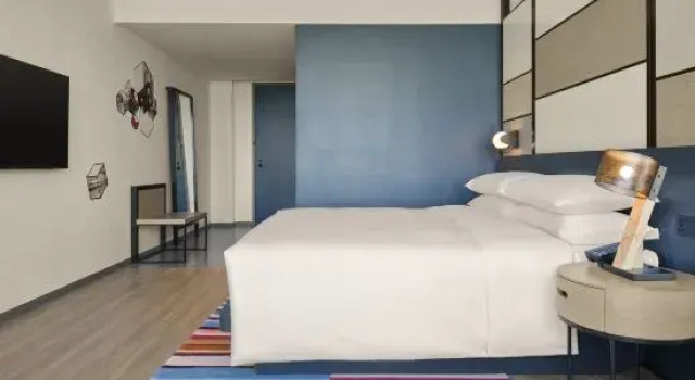 Семейный люкс с видом на город Aloft by Marriott Kunshan Dianshan Lake