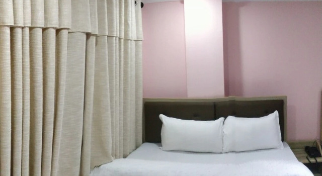 Hotel Samrajya