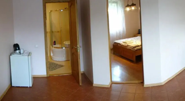 Zatyshok, Rezerwuj Hotel Chust Transcarpathia