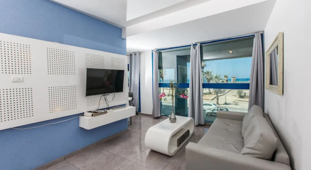 Полулюкс The Sea Apartments Tel Aviv by different locations
