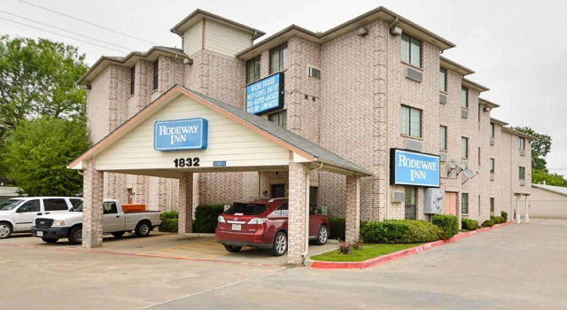 Номер Standard Rodeway Inn Carrollton I-35E