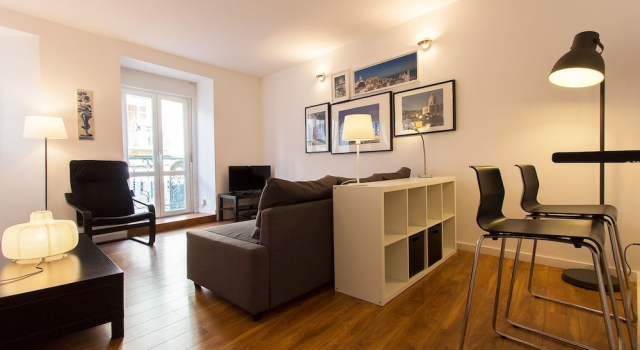Typical Tailor Made Flat in Central Graça