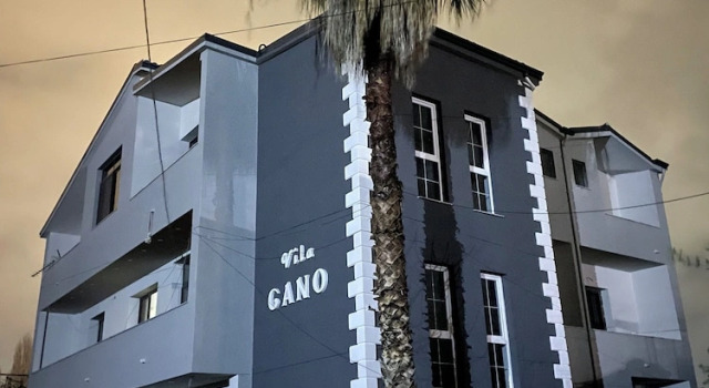 Vila Cano, Rezerwuj Hotel Hotele w Durres County z parkingiem, Parking