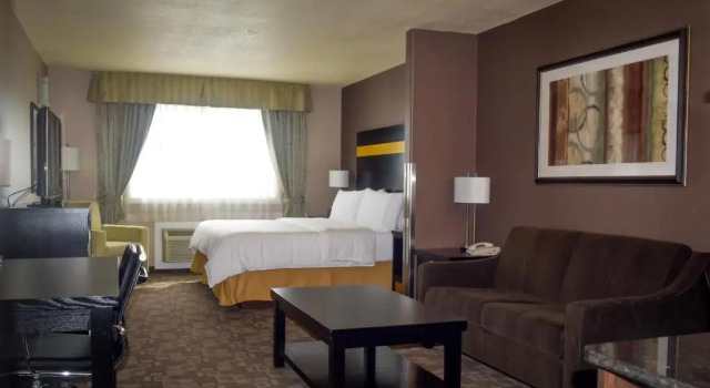 Двухместный люкс c 1 комнатой Best Western Dawson Creek