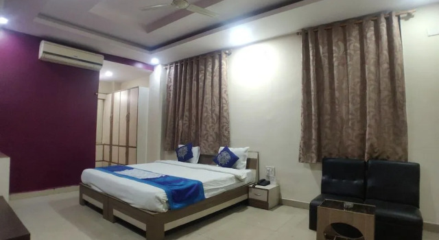 Hotel Purple Orchid