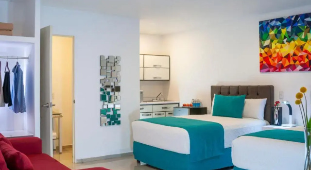 Полулюкс Container Inn Hotel Aeropuerto