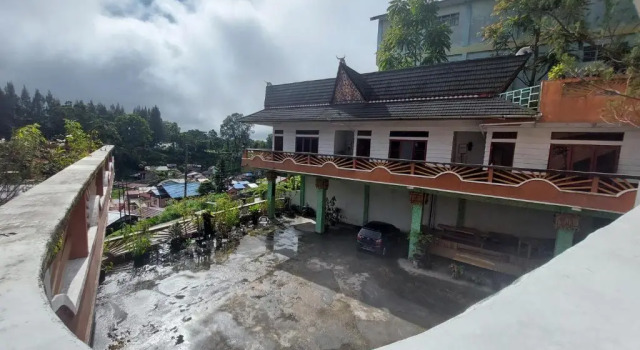 3 Berastagi, Rezerwuj Hotel Berastagi Sumatra