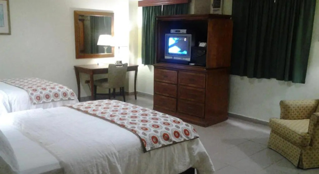Четырёхместный номер Standard Micro Hotel Condo Suites