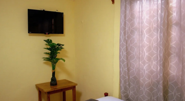Bocas Reef Hotel, Book Hotel Bocas del Toro Isla Colon