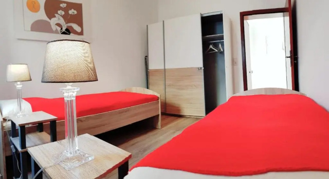 Апартаменты Duisburg Zentrum Orchidee, 5min vom HBF, Düsseldorf Messe und Flughafen 35 min