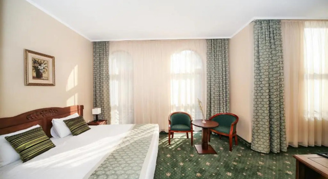 Трёхместный номер Standard Retro Hotel
