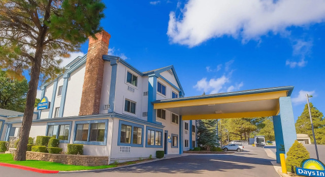 Days Inn & Suites by Wyndham East Flagstaff, Забронировать Отель Флагстафф Гранд-Каньон