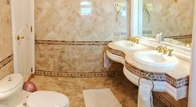 Royal Sviitti Monaco Suites de Boracay