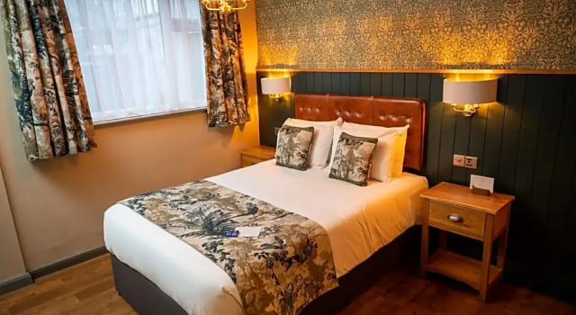 Номер Standard Riverside Hotel by Chef & Brewer Collection