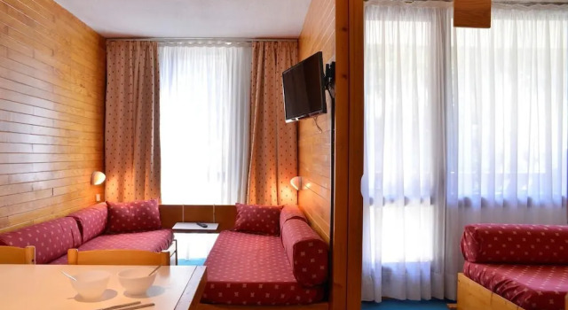 Residence Saintjacques Studio for 4 Persons of 26 mÂ² in the Center of the Resort Sj318, Prenota Resort Hotel a Rodano-Alpi con parcheggio, Parcheggio