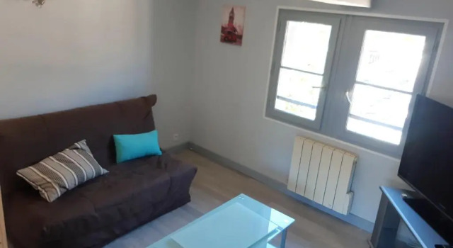 Appartement de 2 chambres a Figeac, Book Lejlighed Lejligheder i Lot Valley, Lejlighed