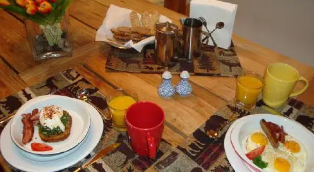 The Howling Wolf Bed and Breakfast, Prenota Hotel Hotel a Canmore con colazione, Colazione
