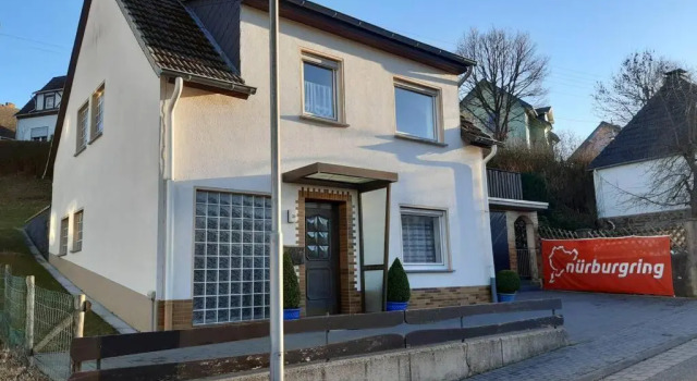 Коттедж Ferienhaus Urban mit Garage