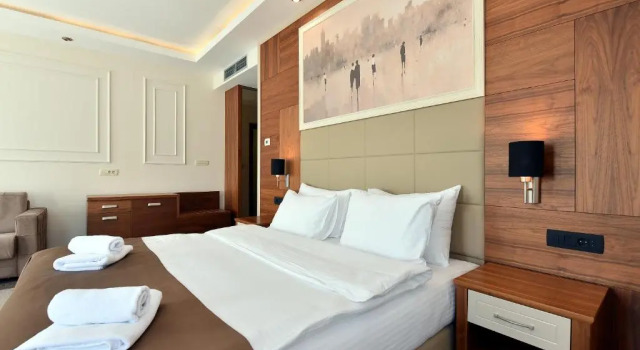 Апартаменты Hotel Lazaro