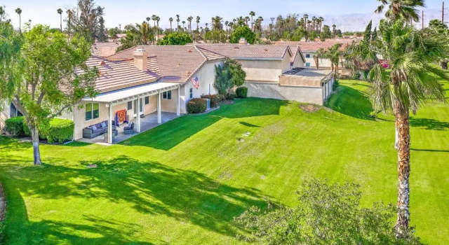 Апартаменты New Listing Luxurious Getaway Near Polo Fields home of Coachella, Stagecoach Sleeps 11 Pool,Parking, Golf, Spa, Coffee