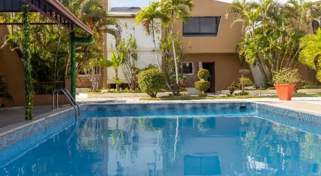 Полулюкс Hotel Tropicana Santo Domingo