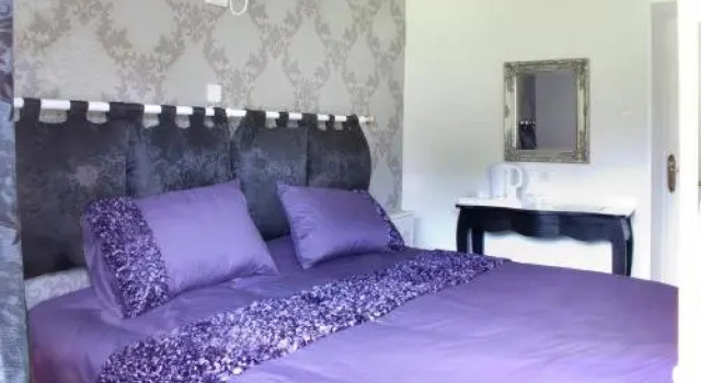 La Buzardière, Chambres d'hôtes, Забронировать Отель Маликорн-Сюр-Сарта Sarthe, рядом с Музей глиняных изделий и керамики коммуны Маликорн-сюр-Сарт