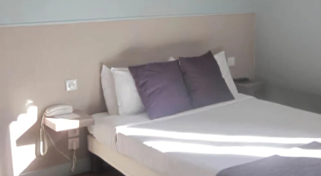 Buc Lounge Hotel, Book Hotel Buc Yvelines