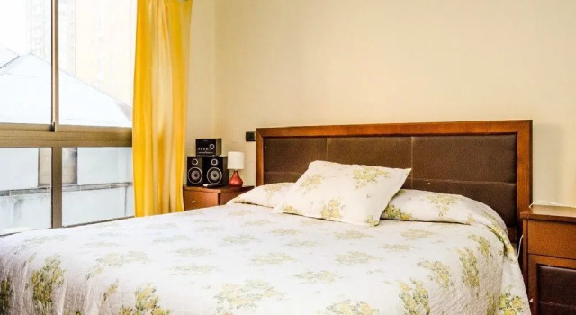 Apartamentos Santa Beatriz Suites, Забронировать Апартаменты/квартира Отели Сантьяго с парковкой, рядом с Станция метро Manuel Montt, Парковка