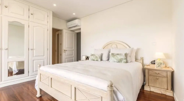 6-bed House - Sleeps 12 - Pool, Bbq, Pool Table