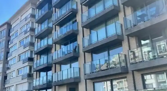 Huswell - Beachfront Apartment With Bike Storage, Prenota Appartamento Koksijde 