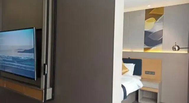 Люкс Homeinn Selected Hotel (Heze Guangzhou Road Xinkai International Home Plaza)
