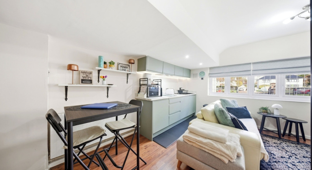 Tranquil Studio - Sleeps 2 & Private Parking, 예약 아파트 리버풀 리버풀