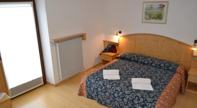 Hotel Corona, Забронировать Отель Сесса-Аурунка Кампания